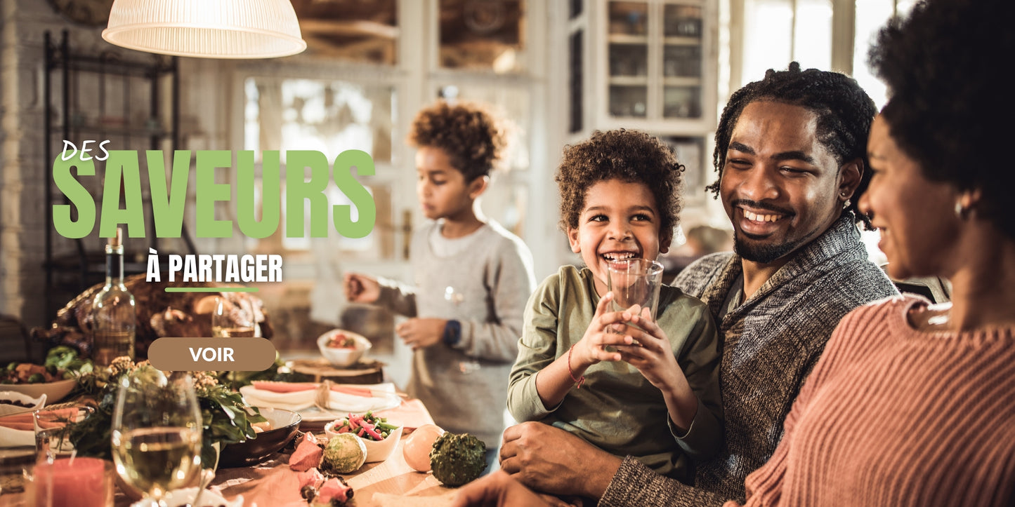 Une famille partageant un repas