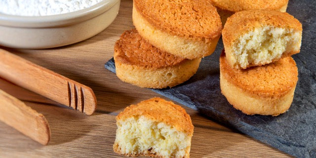 5 palets bretons sur une table